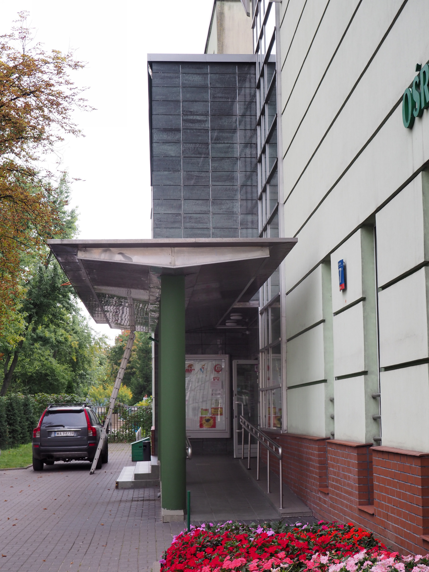 Zdjęcie architektury budynku Hala sportowa Szkoły Podstawowej nr 238 im. Christo Botewa